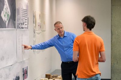 Associate Professor Paola Zellner’s Third-Year Lab In-Progress Review